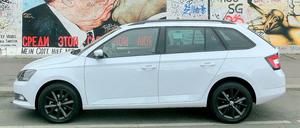 Mini-Kombi? Oder Kompakter zum Kleinwagenpreis? Der Skoda Fabia Combi lässt sich schwer einordnen, er steht etwas zwischen den Stühlen, doch der Mix ist gelungen.