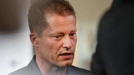 Der Regisseur und Schauspieler Til Schweiger hat die Aussagen von Mario Adorf auf Facebook gekontert.