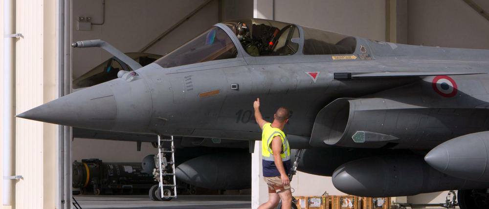 Frankreich bereitet Luftschläge gegen den IS in Syrien vor. 