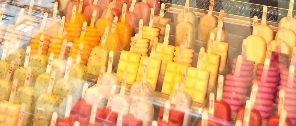 Tom Schult verkauft Eis am Stiel.