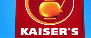 Kaiser's Tengelmann und Edeka können nur noch per Ministererlaubnis zusammenfinden.