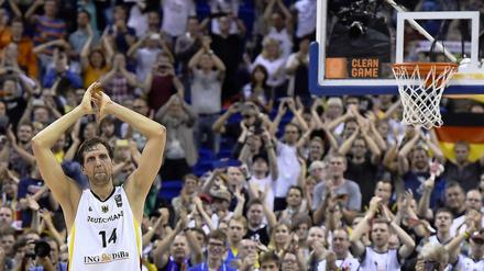 War's das? Basketball-Nationalspieler Dirk Nowitzki nach dem Aus gegen Spanien.