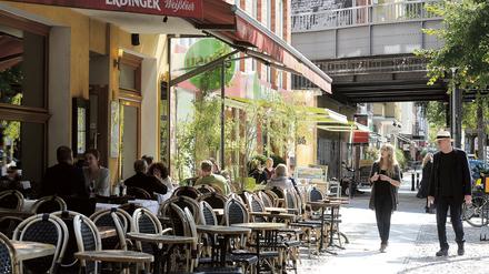 Kinder, ist das schön hier. Der Savignyplatz in Berlin-Charlottenburg.