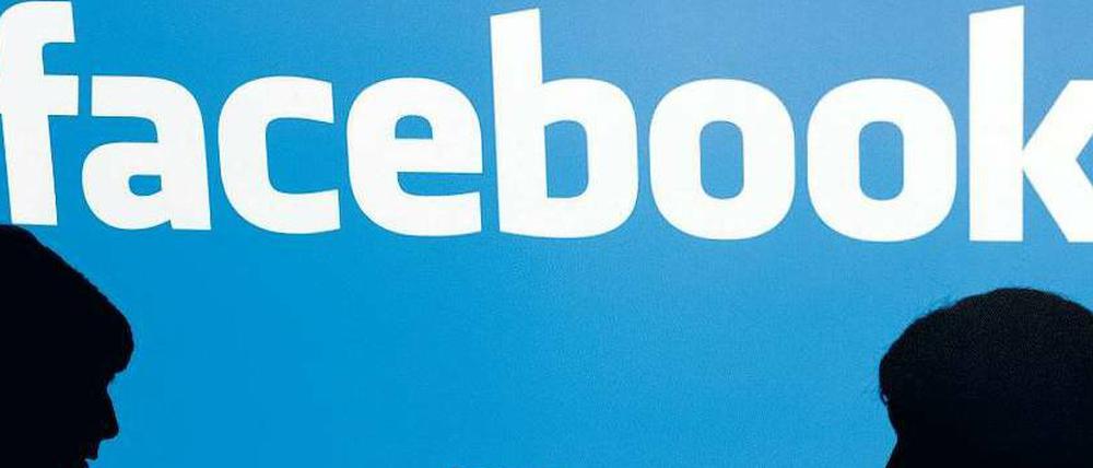 Schattenseiten.  Ist es für das US-amerikanische Unternehmen technisch nicht möglich, Hate Speech in den Griff zu bekommen? Oder ist es vielleicht gar nicht gewollt?