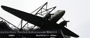 Deutsches Technikmuseum mit Rosinenbomber in der Möckernstraße in Berlin Kreuzberg
