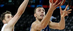 Alba-Neuzugang Elmedin Kikanovic avancierte für Bosnien-Herzegowina zum doppelten Held.