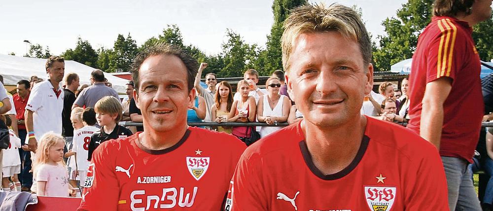 Einst Kollegen, heute Gegner. Alexander Zorniger (links) trifft mit dem VfB Stuttgart auf Rainer Widmayer und Hertha BSC.