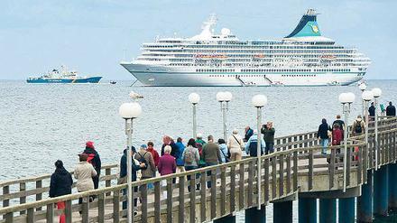 Kreuzfahrtziel Rügen, auch das gibt der Reisemarkt heute her. 