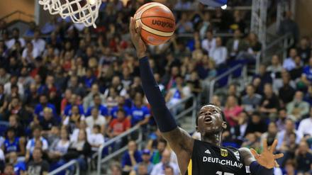 Dennis Schröder beim Spiel gegen Italien.