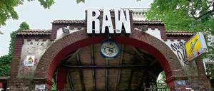 Das RAW-Gelände in Friedrichshain: Wegen mangelhaften Brandschutz steht der Club "Neue Heimat" vor dem Aus.