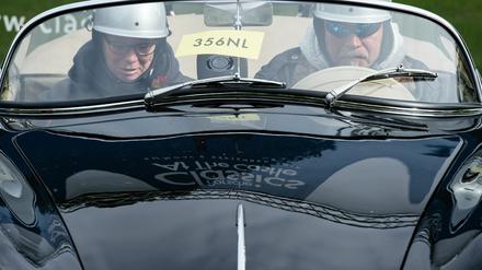 Kultiviert: Liegt die Hoffnung auf Vernunft und verträgliches Verhalten im Straßenverkehr bei den Porschefahrern?