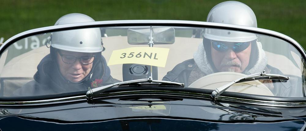 Kultiviert: Liegt die Hoffnung auf Vernunft und verträgliches Verhalten im Straßenverkehr bei den Porschefahrern?