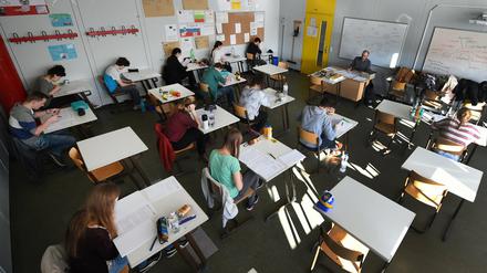 Berlins Schüler gewöhnen sich an das verkürzte Abitur.