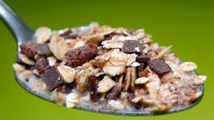 Müssen Kinder vor Werbung für Müsli geschützt werden, wenn Schokoflocken beigemischt sind, weil sie sich sonst ein falsches, zuckerreiches Ernährungsverhalten angewöhnen?