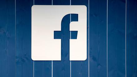 Facebook will zusammen mit dem Bundesjustizministerium eine "Taskforce" gründen, um gegen Hasskommentare im Netz vorzugehen. 