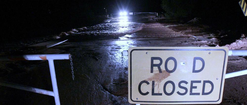 Überschwemmungen in den Utah in der Nacht zu Dienstag. Hier eine gesperrte Straße.