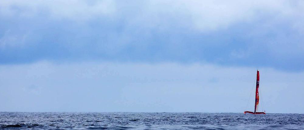 Rekorderprobt. Der 30 Meter lange Trimaran „Qingdao“ hat 2008 unter anderem Namen die Welt schon in kürzester Zeit umsegelt.