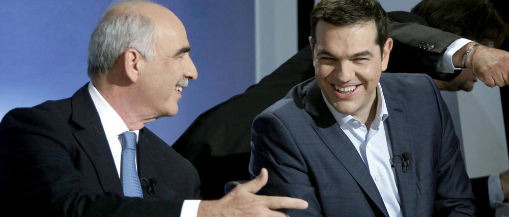 Der ältere Konservative Evangelos Meimarakis fordert bei den bevorstehenden Wahlen in Griechenland den amtierenden Ministerpräsidenten Alexis Tsipras heraus. Es könnte ein Kopf-an-Kopf-Rennen mit dem jungen Linken werden.