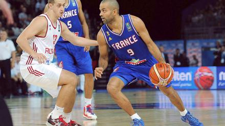 Tony Parker (r.) Im EM-Spiel gegen Russland.