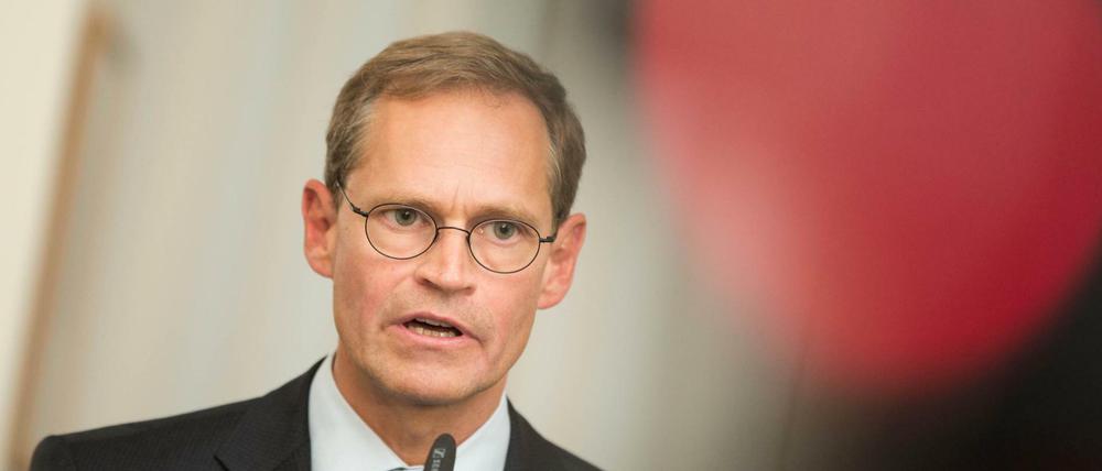 Berlins Regierender Bürgermeister Michael Müller (SPD) am Mittwoch beim Runden Tisch zur Flüchtlingshilfe.