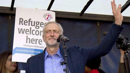 Jeremy Corbyn nach seiner Wahl zum neuen Chef der britischen Labour Party.