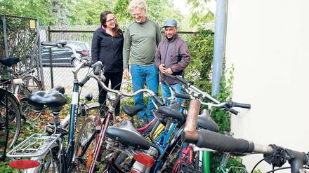 Da rollt was an. Anwohner haben der Villa Mittelhof schon 30 Räder gespendet, damit Flüchtlinge mobil werden.