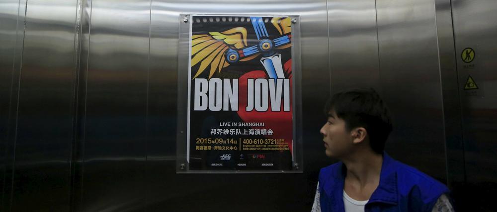 Ankündigung eines Konzertes, das nicht stattfindet: Bon Jovis Auftritt in Shanghai musste abgesagt werden, wahrscheinlich aus politischen Gründen.