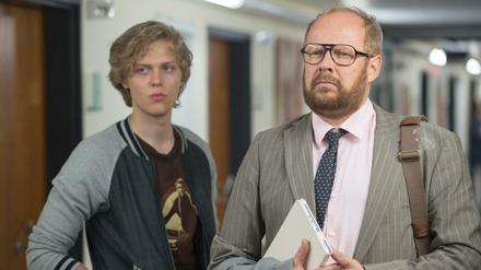 In Sorge: Leo Sorel (Jakub Gierszal, links) und Dr. Magnus Sorel (Axel Milberg)