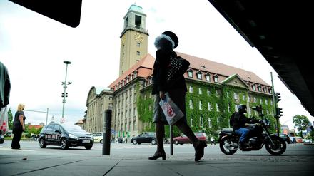 Im Spandauer Rathaus wächst die SPD-Fraktion, dann schrumpft sie wieder.