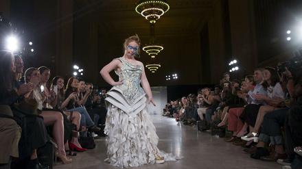 Madeline Stuart bei ihrem Auftritt am Sonntag auf der New York Fashion Week. 