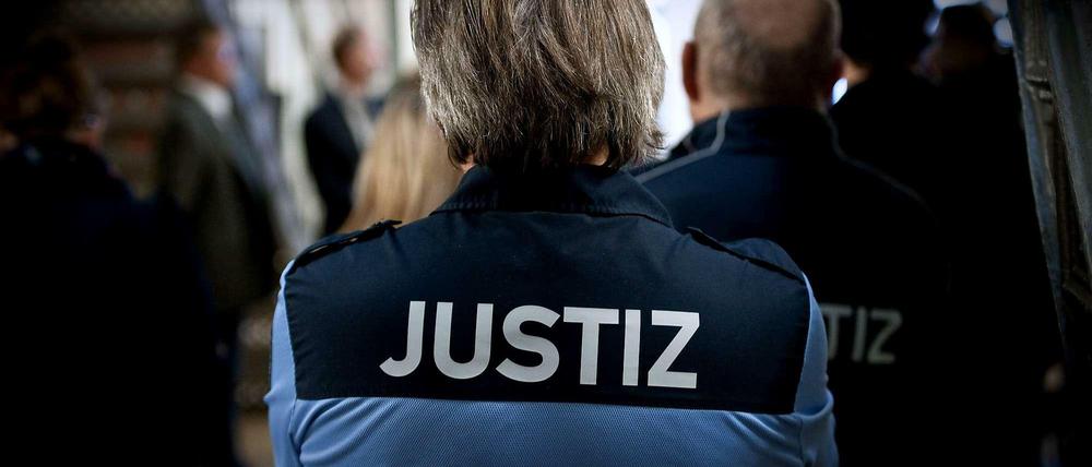 Bald im Strafvollzug. Vor dem Landgericht lief ein Prozess gegen einen Syrien-Rückkehr.