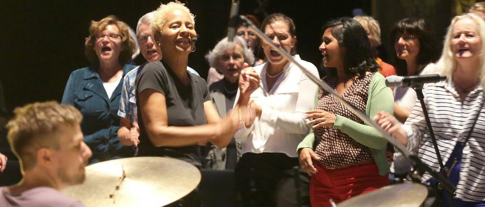 Jeder kann singen: Für den vierten Advent plant Jocelyn B. Smith ein Konzert mit ihrem offenen Chor.