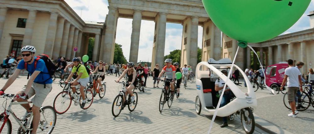 Am Wochenende gehören viele Straßen wieder den Radlern.