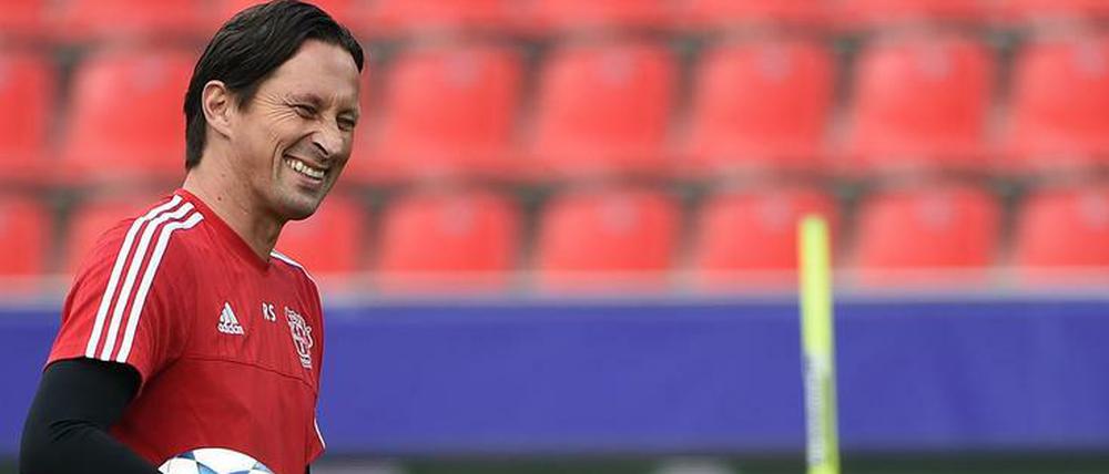 Gut gelaunt. Roger Schmidt erwartet gegen Borissow einen Sieg seiner Mannschaft.