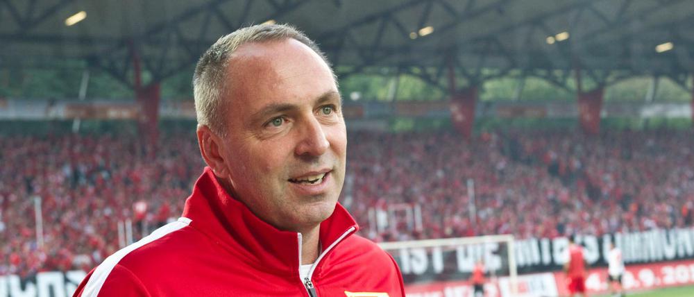 Norbert Düwel hat seinen ehemaligen Arbeitgeber verklagt.