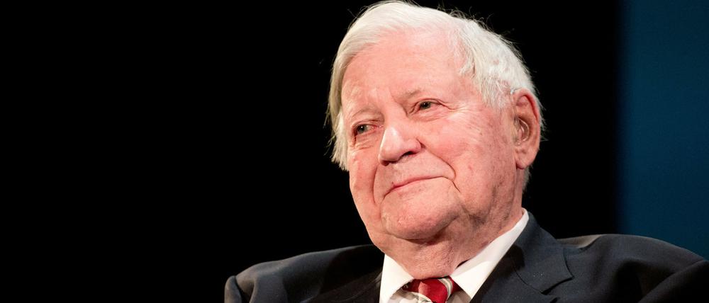Helmut Schmidt im Thalia Theater in Hamburg im Januar 2014. Der Altkanzler wurde am Donnerstag aus der Klinik entlassen. 