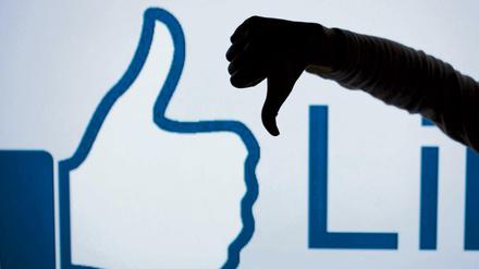 Gefällt mir nicht. Noch bastelt Facebbook am Button