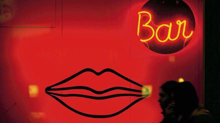 Rotlicht im Zwielicht. Die Bundesländer sind in ihrer Haltung zum geplanten Prostitutionsgesetz der Bundesregierung gespalten. 