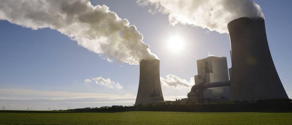 Konzern in der Krise: Der Börsenwert von RWE befindet sich seit Monaten im Sinkflug.