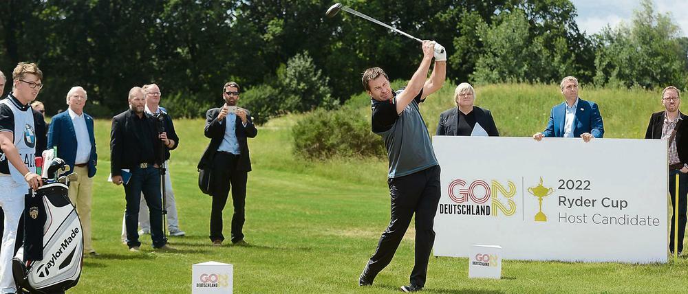 Sir Nick Faldo, Profigolfer und Golfplatzarchitekt auf dem "Nick-Faldo"-Platz in Bad Saarow. Der Platz wird, wenn Deutschland den Zuschlag bekommt, Austragungsort des Ryder Cup 2022.
