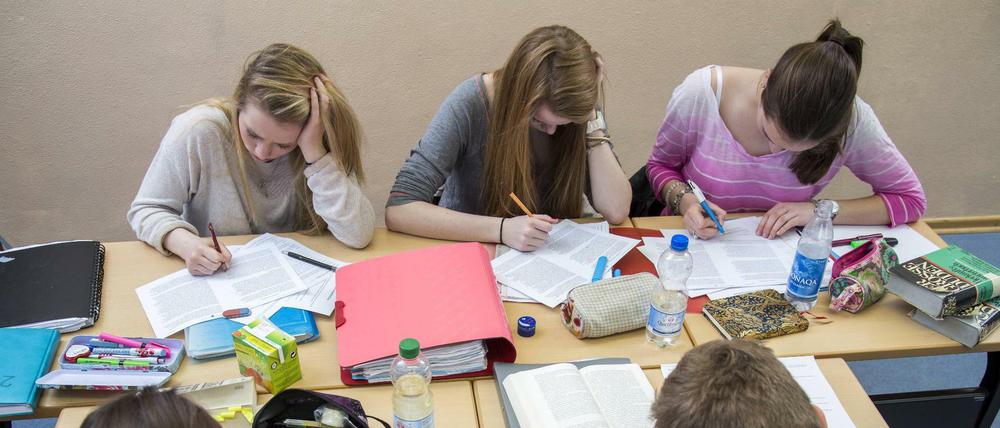 Werden verpflichtende Übergangsempfehlungen abgeschafft, gehen mehr Kinder aufs Gymnasium.