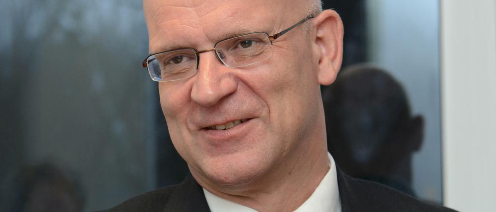 Landrat Stephan Loge vertraut seiner Behörde in Sachen BER.