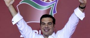 Strahlender Sieger: Alexis Tsipras zeigte sich seinen Anhängern am Sonntagabend gelöst.