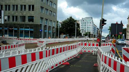 Die Invalidenstraße in Mitte war jahrelang Baustelle. Hier arbeiteten viele Netzbetreiber zusammen. Dafür dauerte es auch ziemlich lange, bis alles fertig war.