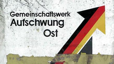 Rund 15 Jahre ging es aufwärts, doch seitdem stockt der Aufbau Ost. In den letzten Jahren ist die Wirtschaft im Westen sogar wieder stärker gewachsen.