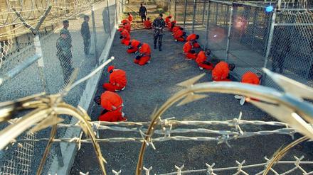 Im US-Marinestützpunkt Guantanamo Bay auf Kuba gibt es jetzt nach offiziellen Angaben noch 114 Häftlinge.