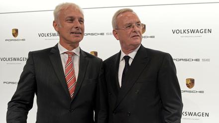 Der Alte und der Neue: Porsche-Chef Matthias Müller soll Nachfolger von Martin Winterkorn an der Spitze von Volkswagen werden. REUTERS/Fabian Bimmer/Files
