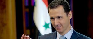 Bundeskanzlerin Merkel will Gespräche mit Syriens Herrscher Assad. 