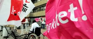 Bald wieder im Ausstand? Mit einem "Pflegezuschlag" für die Krankenhäuser will die Koalition den angekündigten Protesten den Wind aus den Segeln nehmen. 