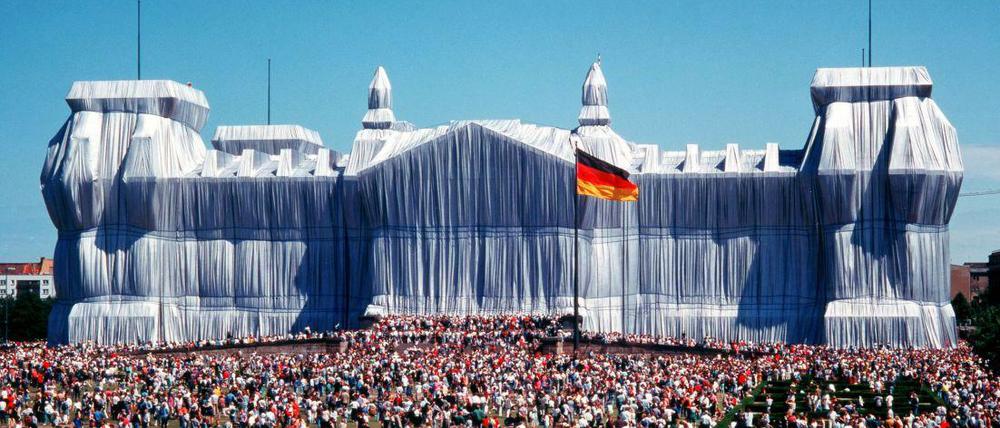 Der verhüllte Reichtstag des Künstlers Christo.